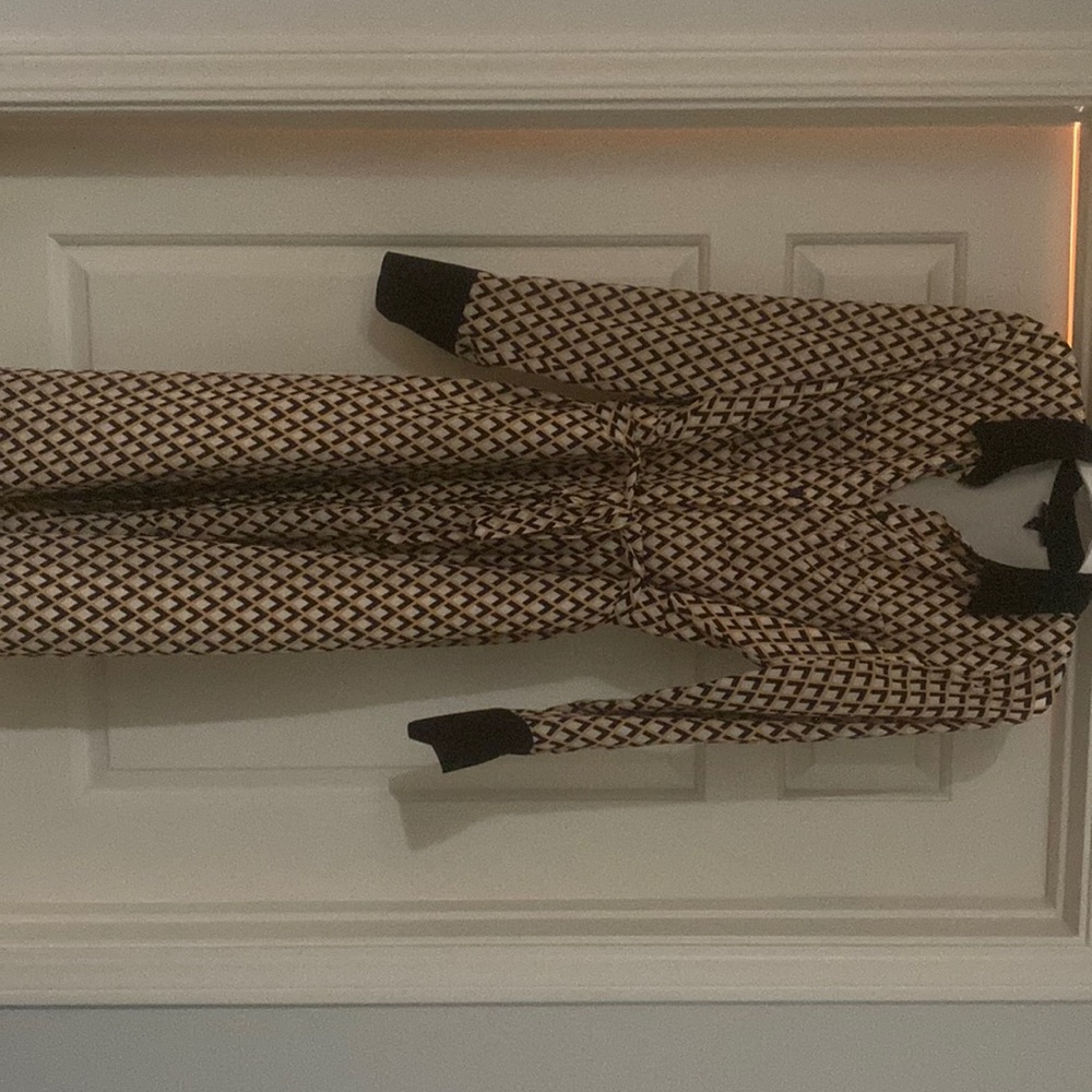 Classy dress for a fun night out.